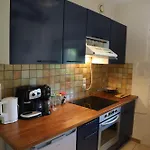 Dans Un Chateau Feodal Au Coeur De La Toscane Occitane Albi-cordes-rabastens *