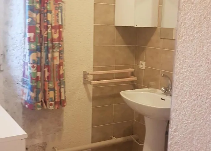 Dans Un Chateau Feodal Au Coeur De La Toscane Occitane Albi-cordes-rabastens